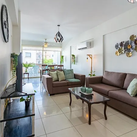 Adonia 2-bedroom In Larnaca شقة Meneou